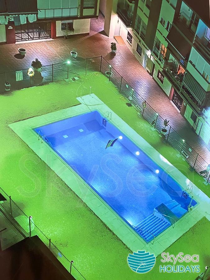 Skyseaholidays Torremolinos Centro Apartamento Exterior foto
